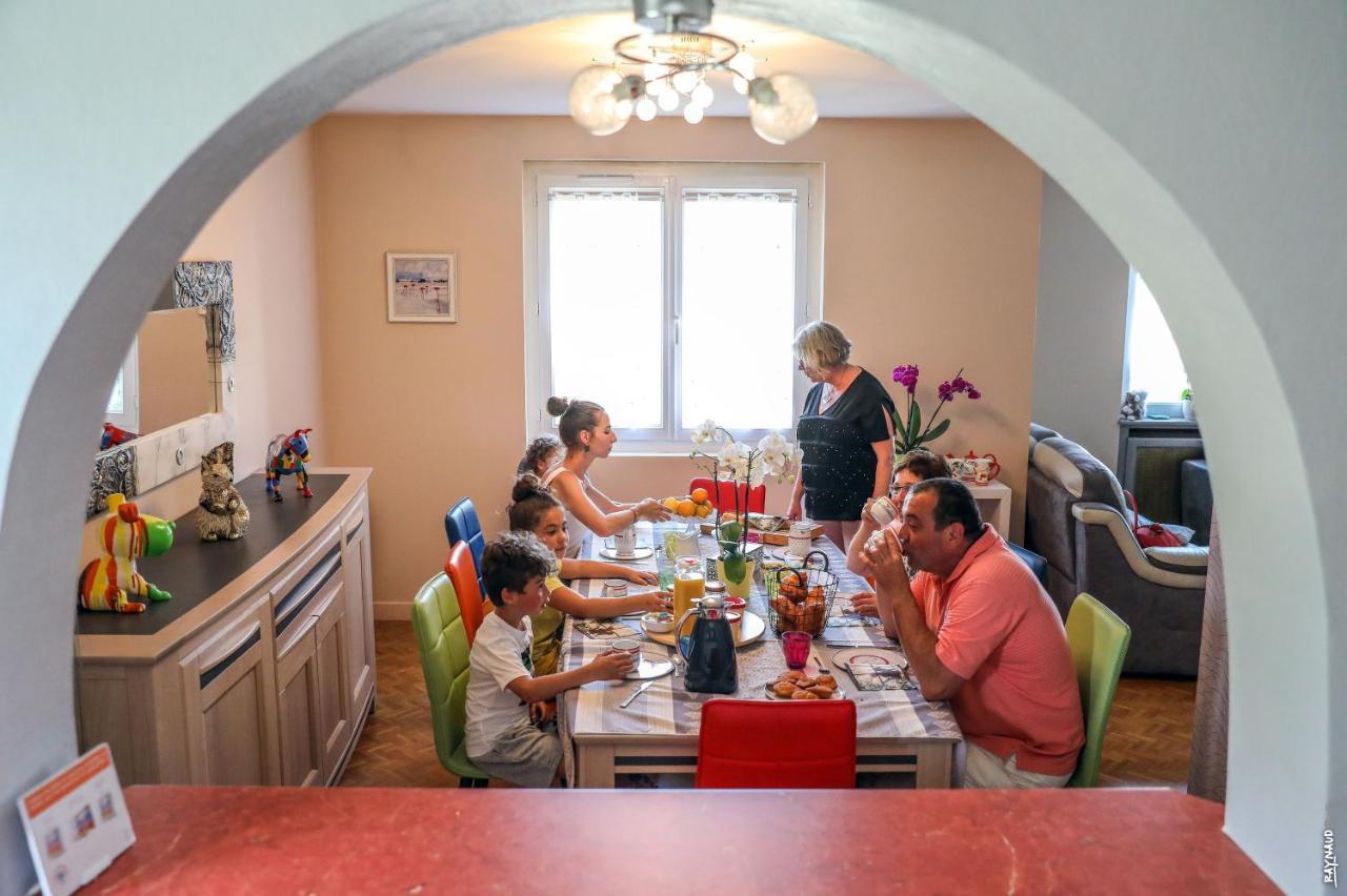 Le Nid De L'Ecureuil Bed & Breakfast Brens  ภายนอก รูปภาพ