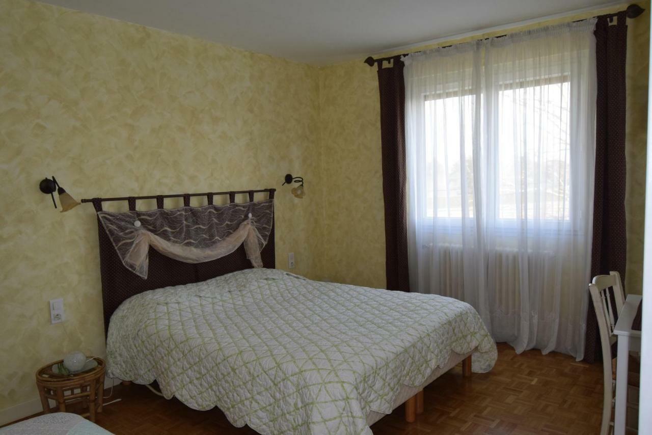 Le Nid De L'Ecureuil Bed & Breakfast Brens  ภายนอก รูปภาพ