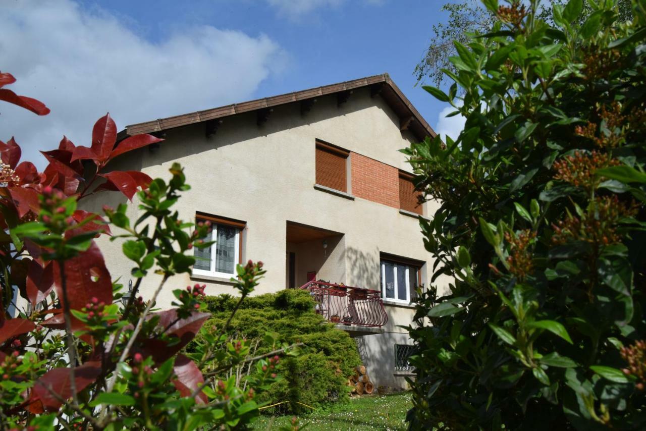 Le Nid De L'Ecureuil Bed & Breakfast Brens  ภายนอก รูปภาพ