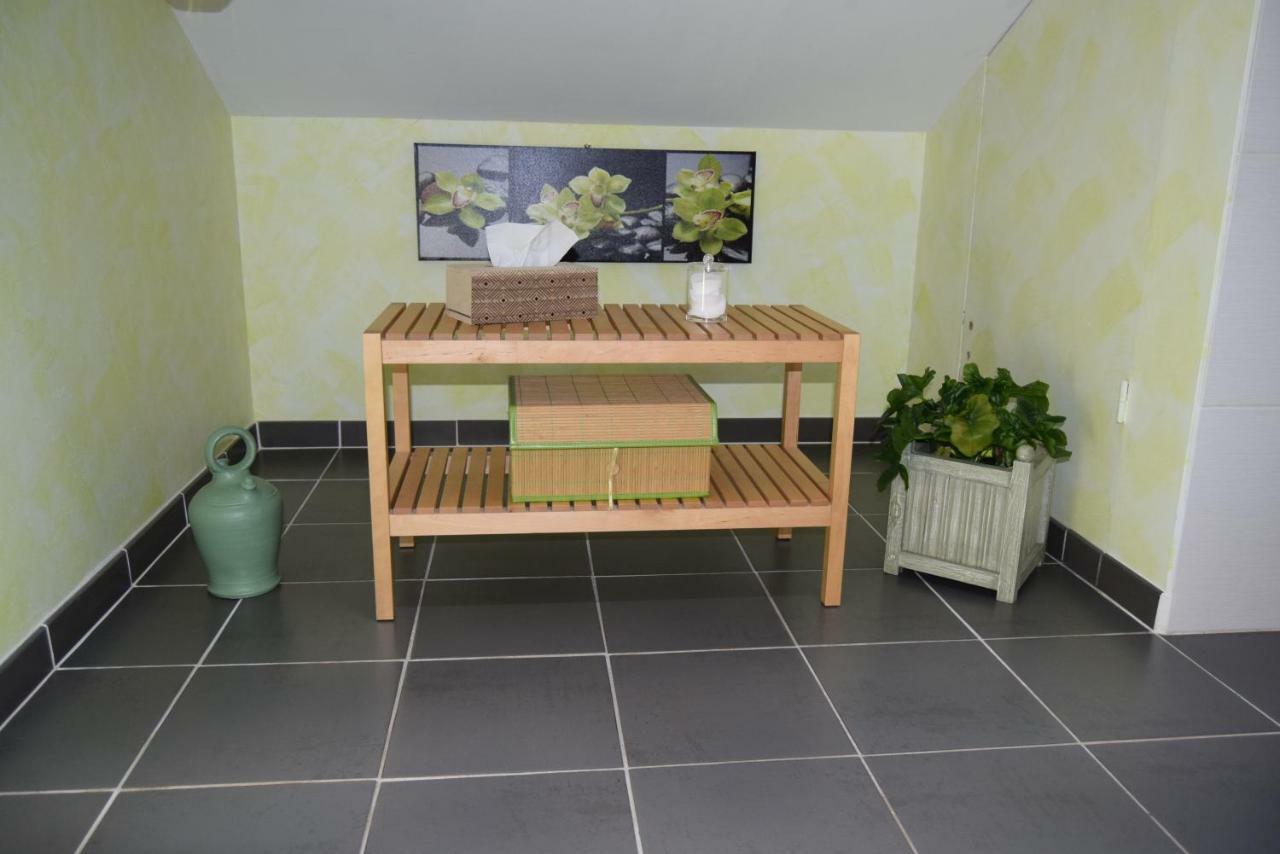 Le Nid De L'Ecureuil Bed & Breakfast Brens  ภายนอก รูปภาพ